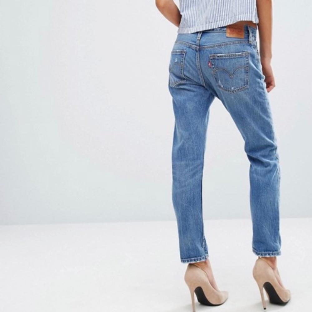 Levi's 501CT Distressed Boyfriend Jeans 25 Light